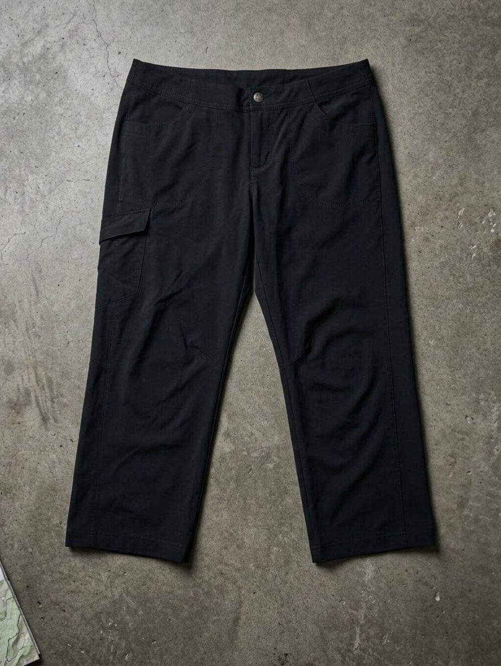 Patagonia Womens 8 Black Cropped Capri Hiking Pants Activewear Gorpcore Granola